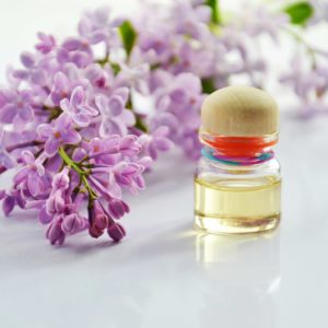 essential-oil-aromatherapy-cosmetic-oil-spa-medicine-natural-